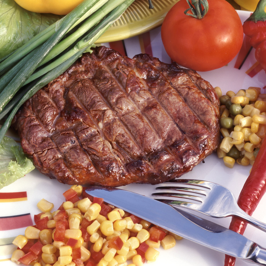 Отбивная с кукурузой