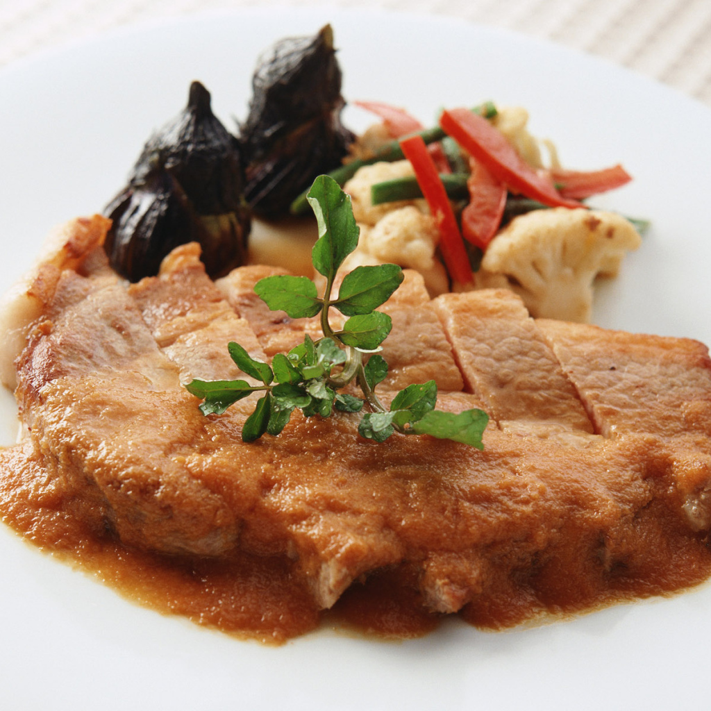 Мясное блюдо с цветной капустой