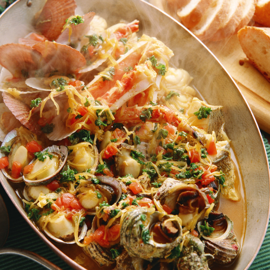 Мясное блюдо с морепродуктами