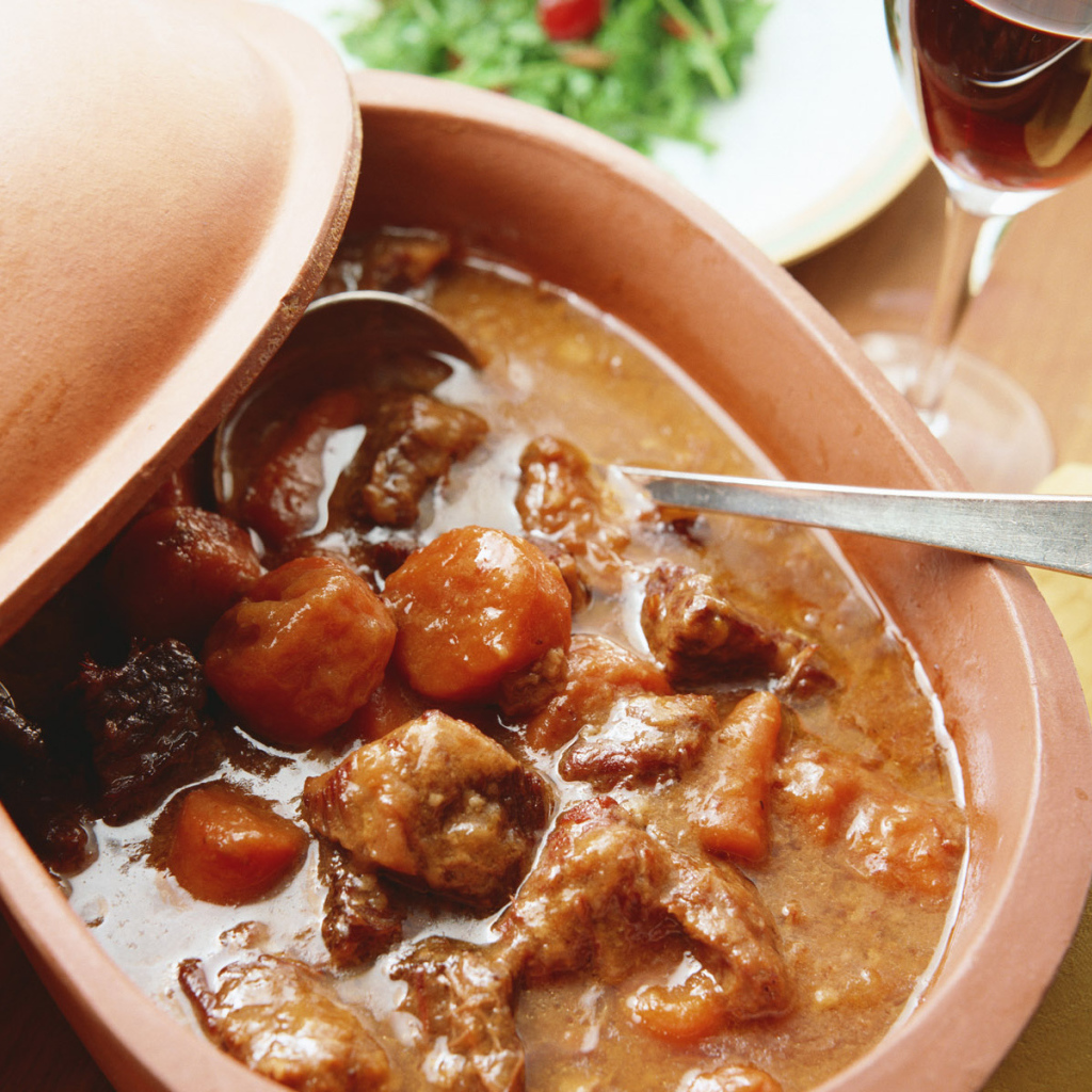 Тушеное мясо с картофелем