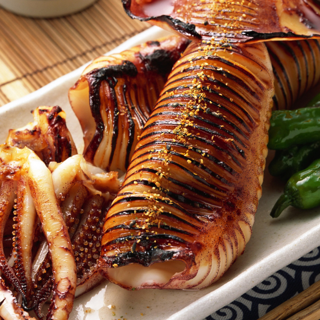 Осьминог приготовленный полностью