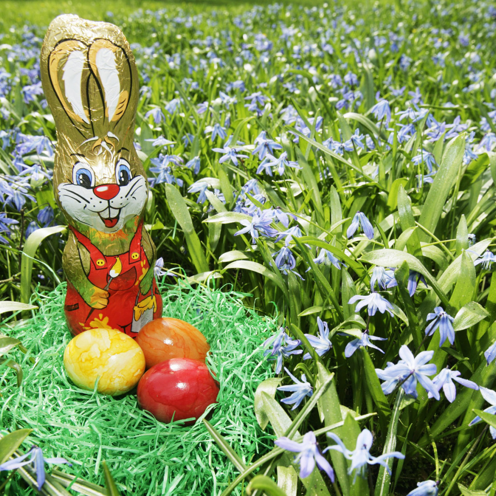 Яйца и Пасхальный заяц