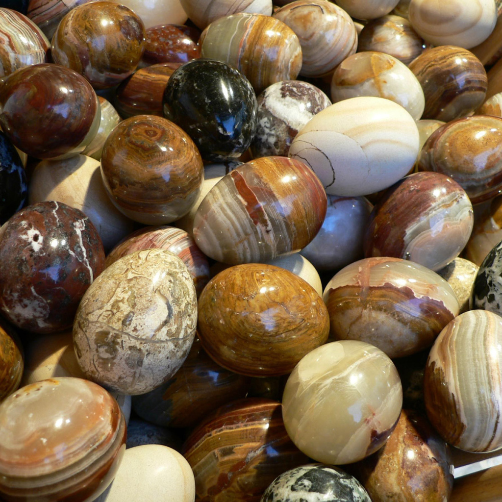 Каменные Пасхальные яйца