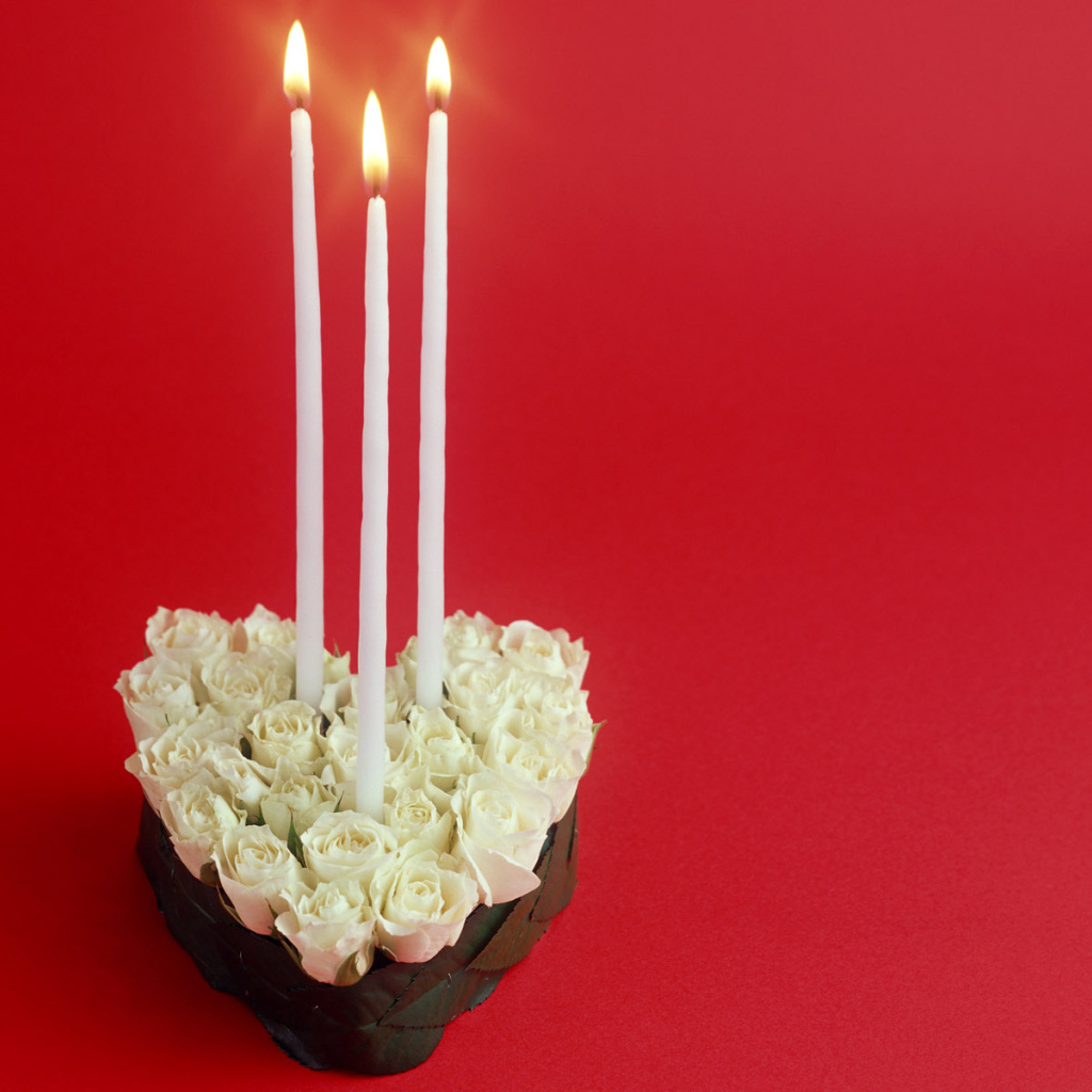 Белые розы в День Святого Валентина