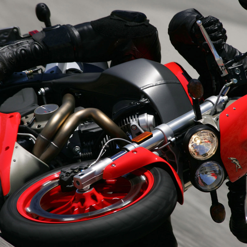 Мощь спортивного мотоцикла