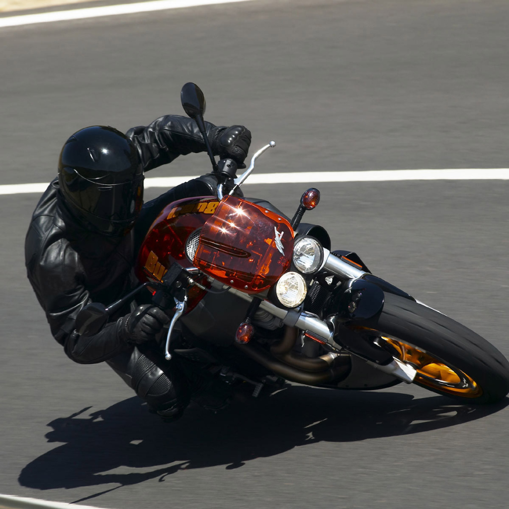 Двухколесный самолет