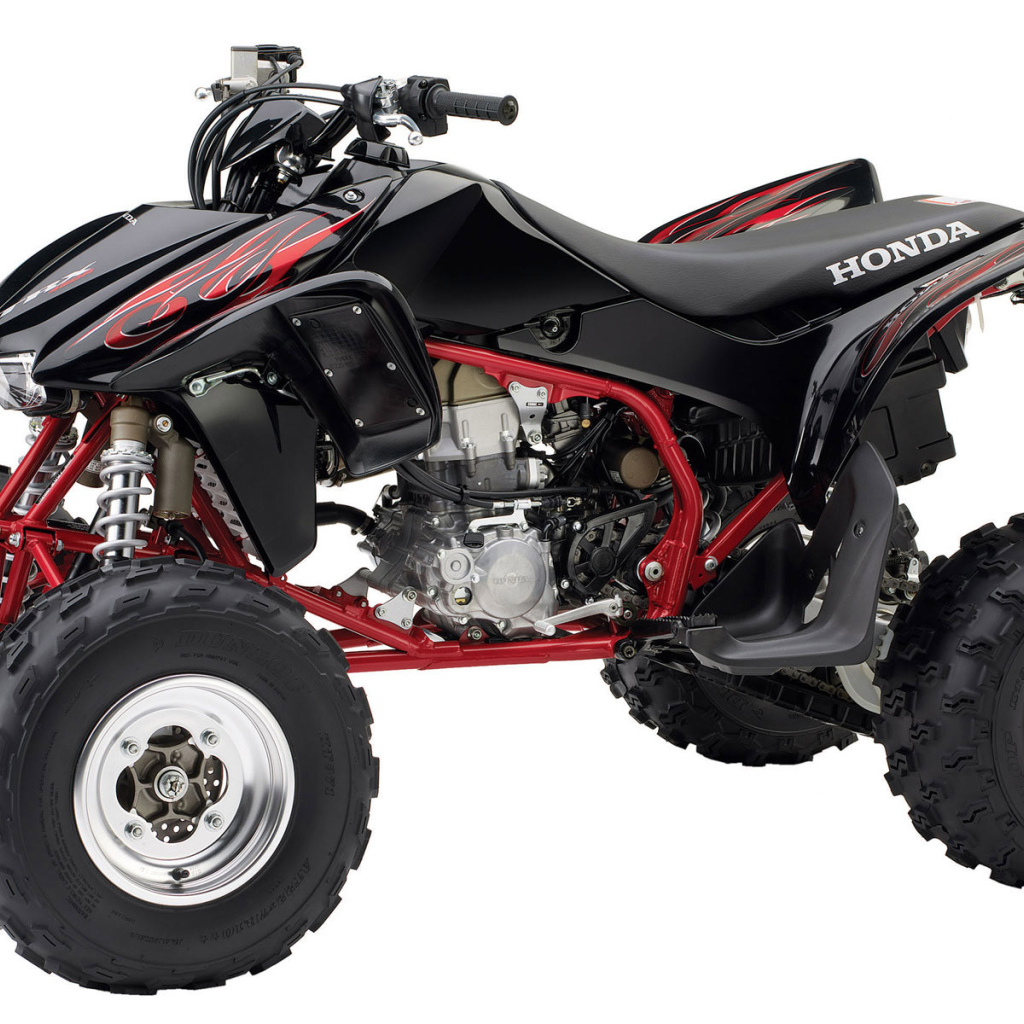 Черный Байк Хонда квадроцикл