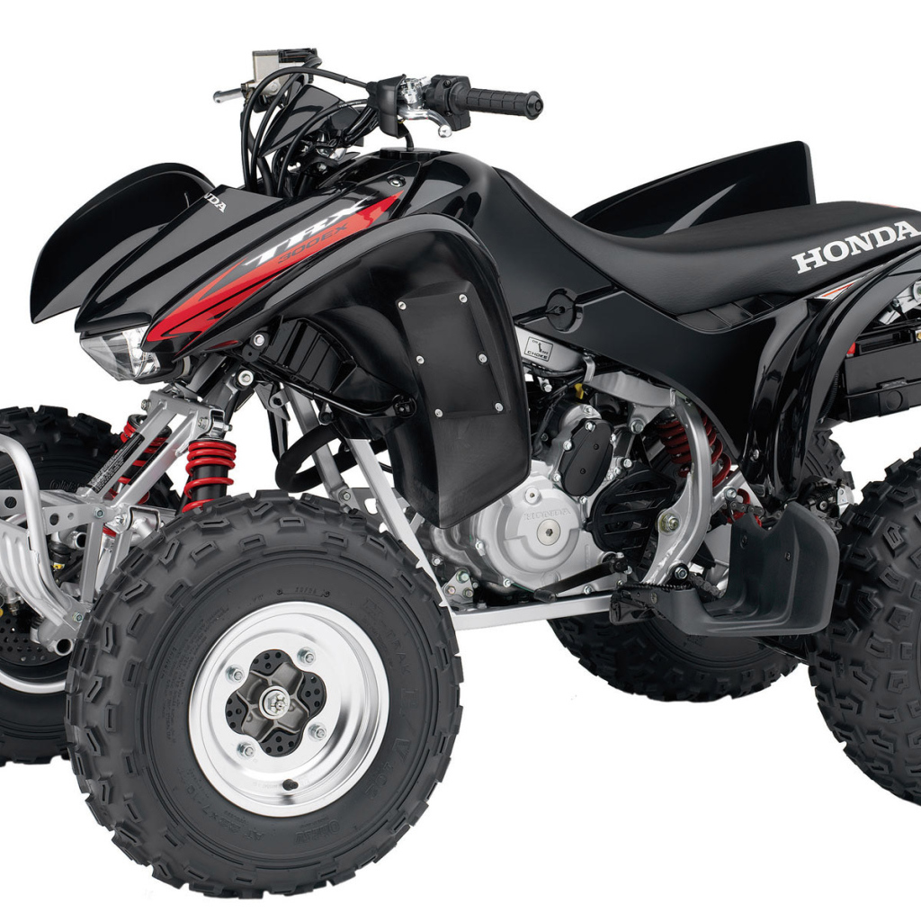 Спортивный Honda квадроцикл