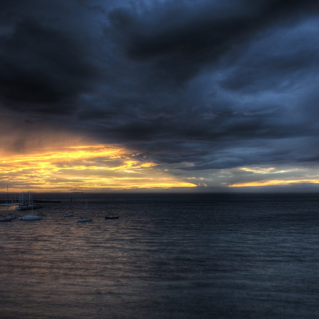 Темные облака