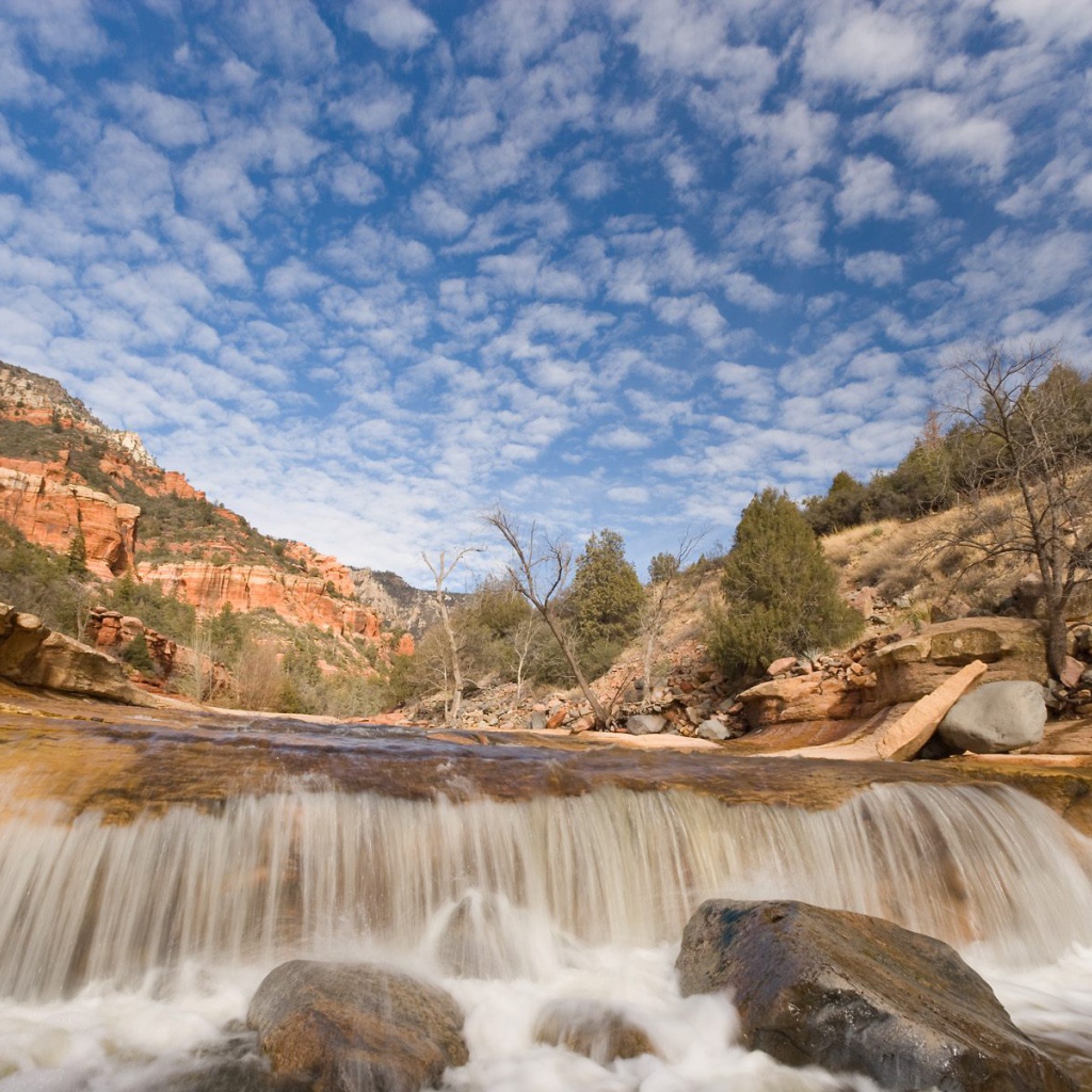 Шикарный водопад