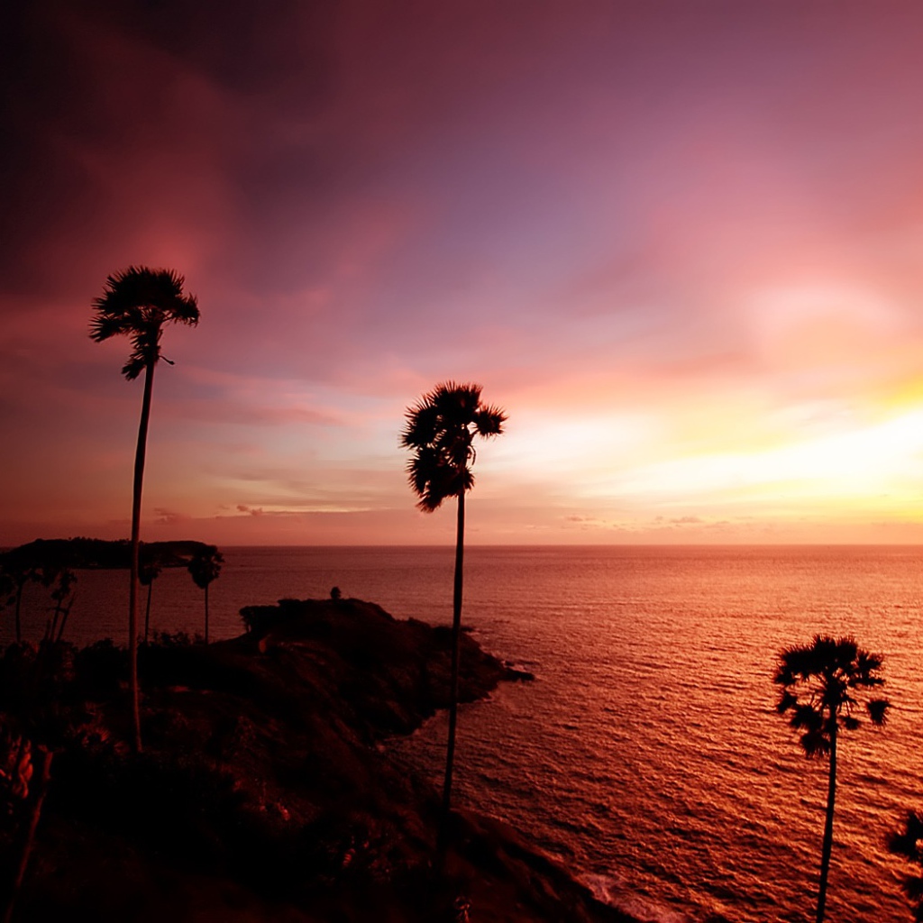 Красивый закат на горизонте