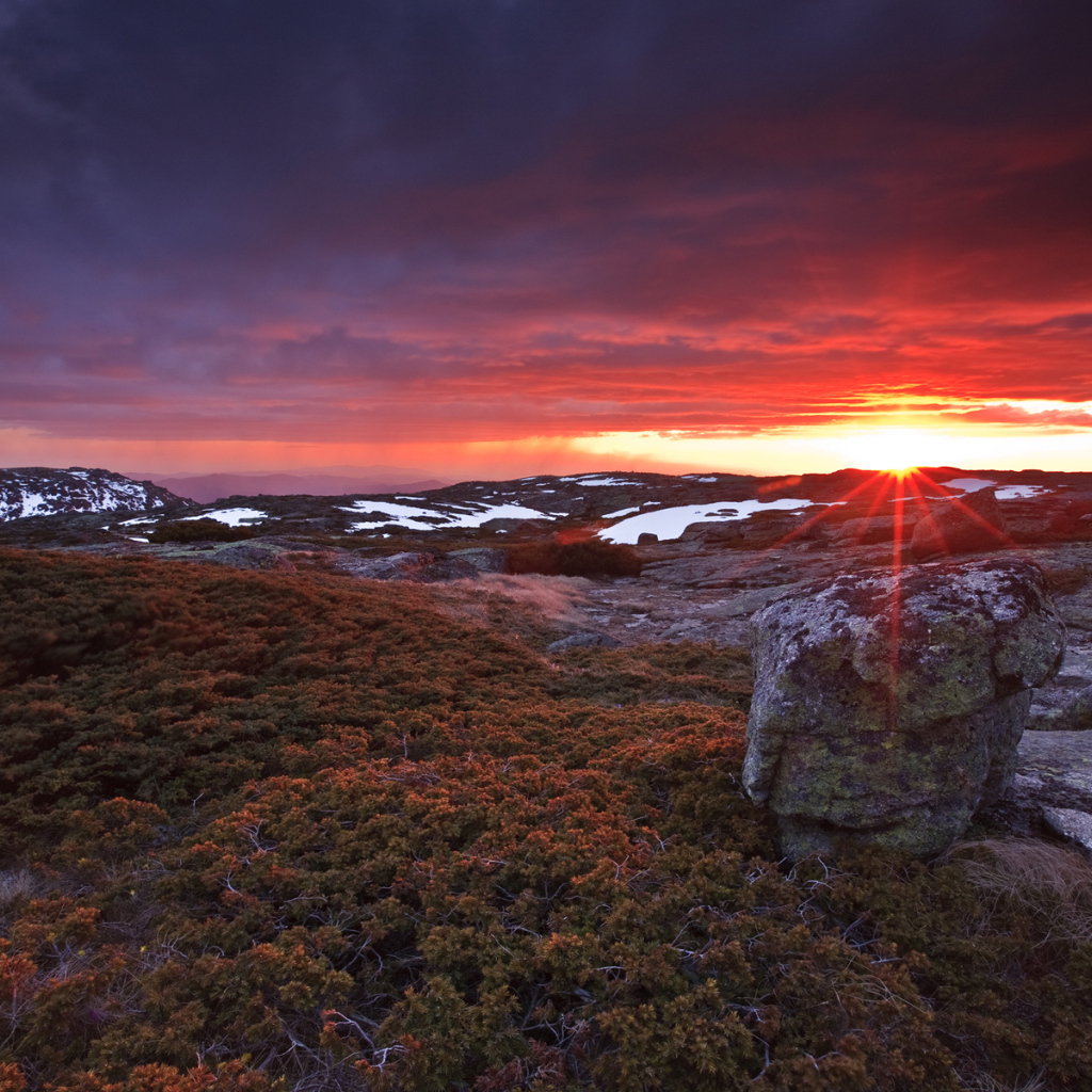 Закат в Serra  da Estrela Португалия
