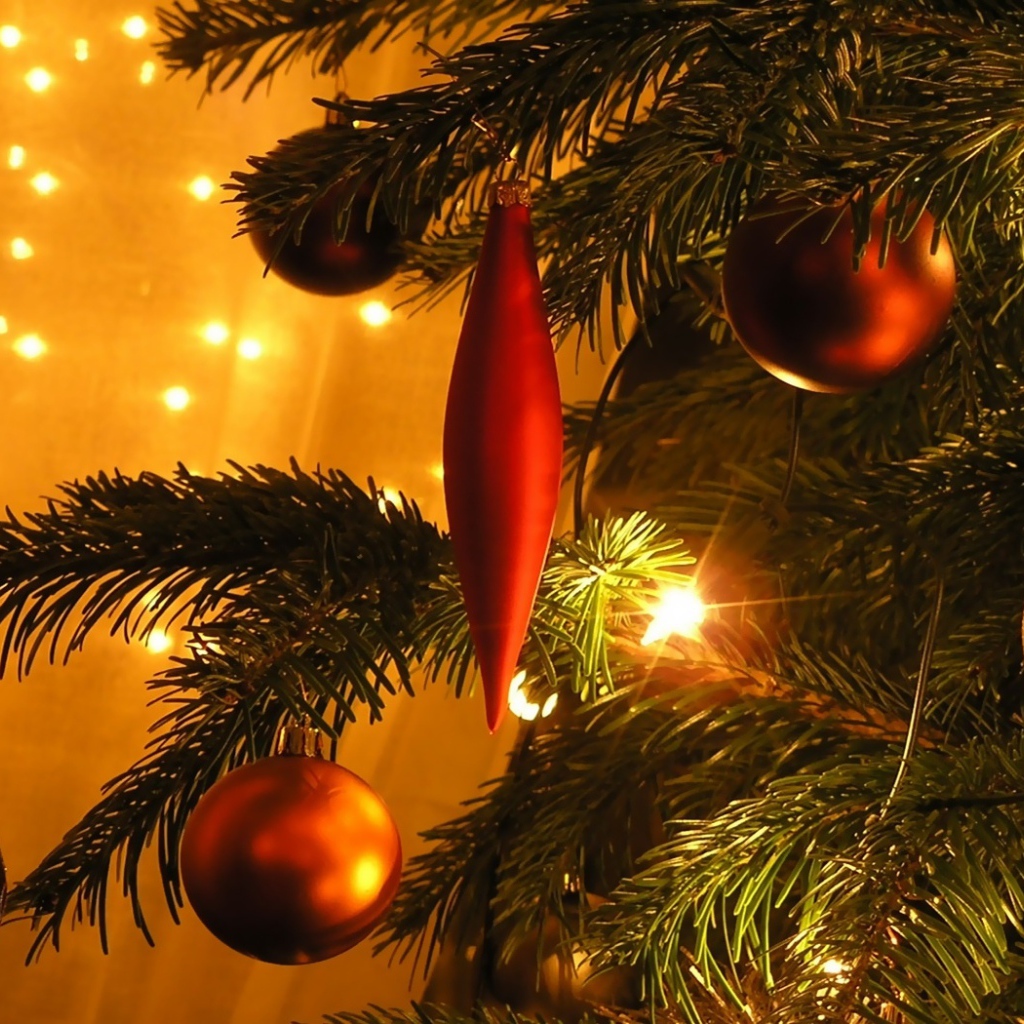 Нарядная елка