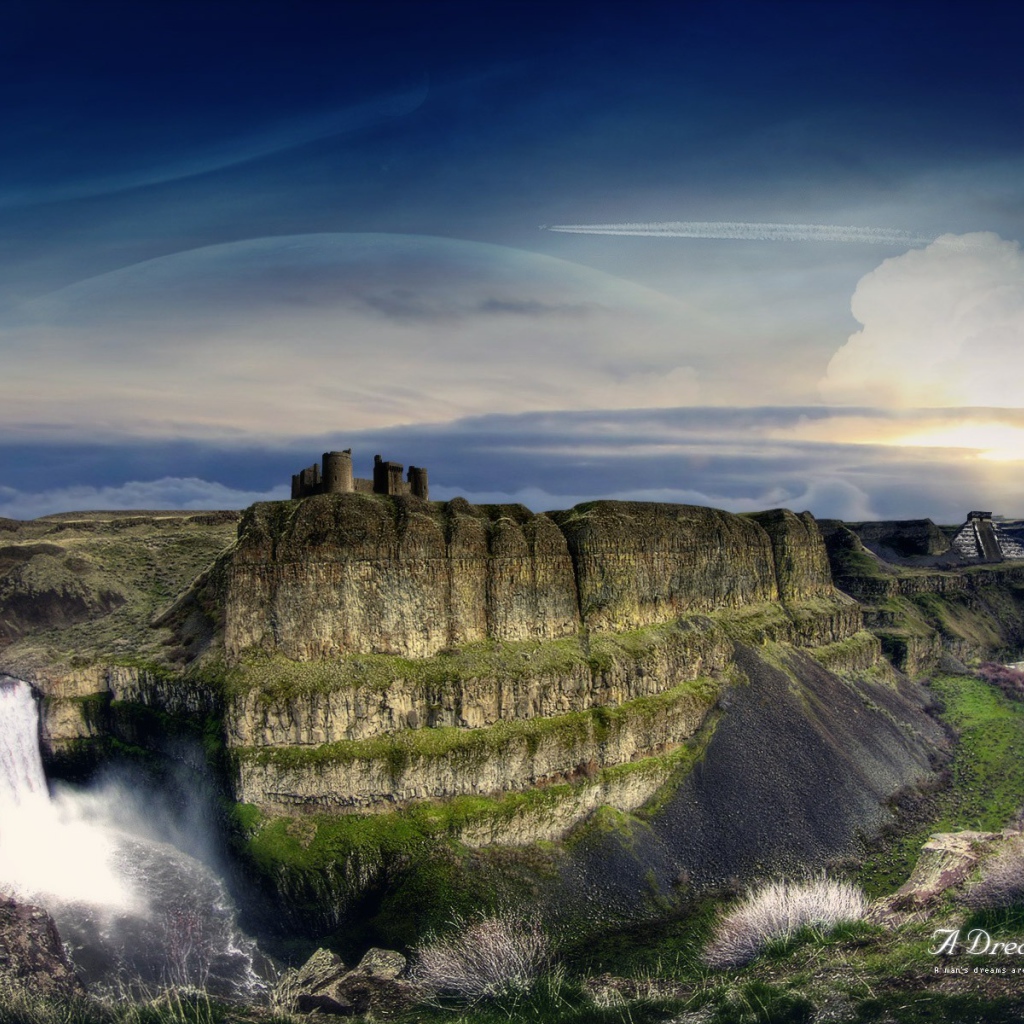 Замок на скале