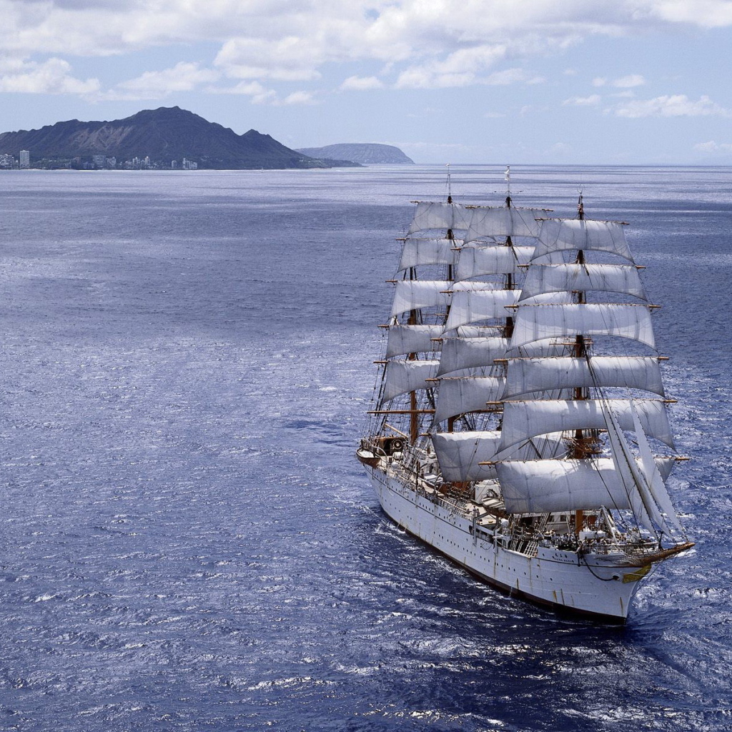 Великолепное парусное судно