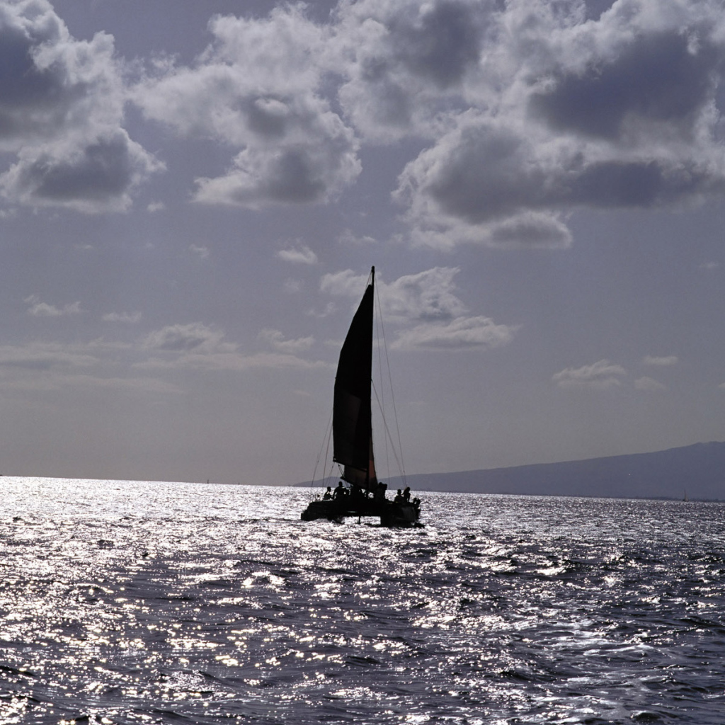 Парусная лодка