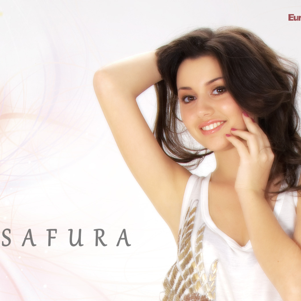 Сафура Ализаде