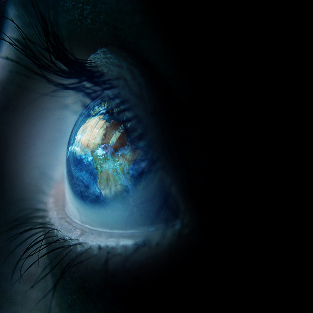 Красивые голубые глаза