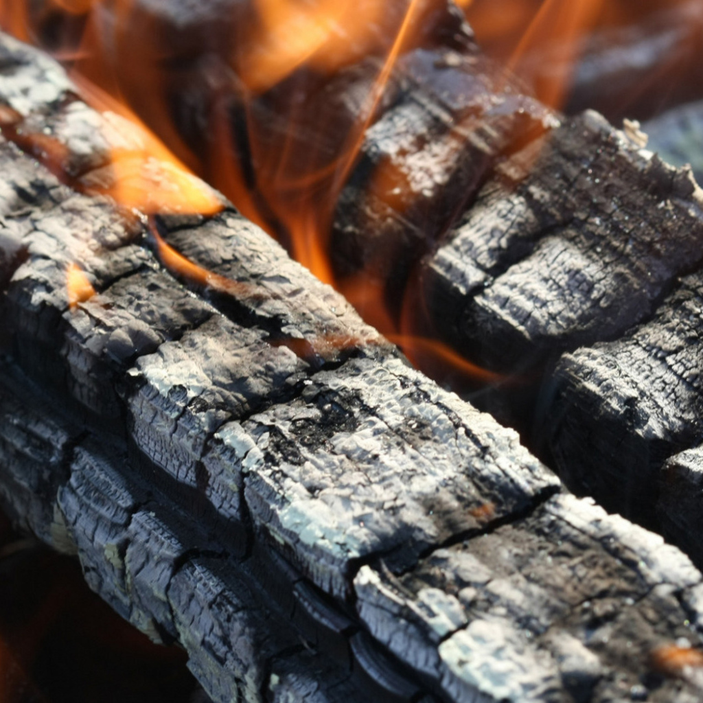 Догорающий костер