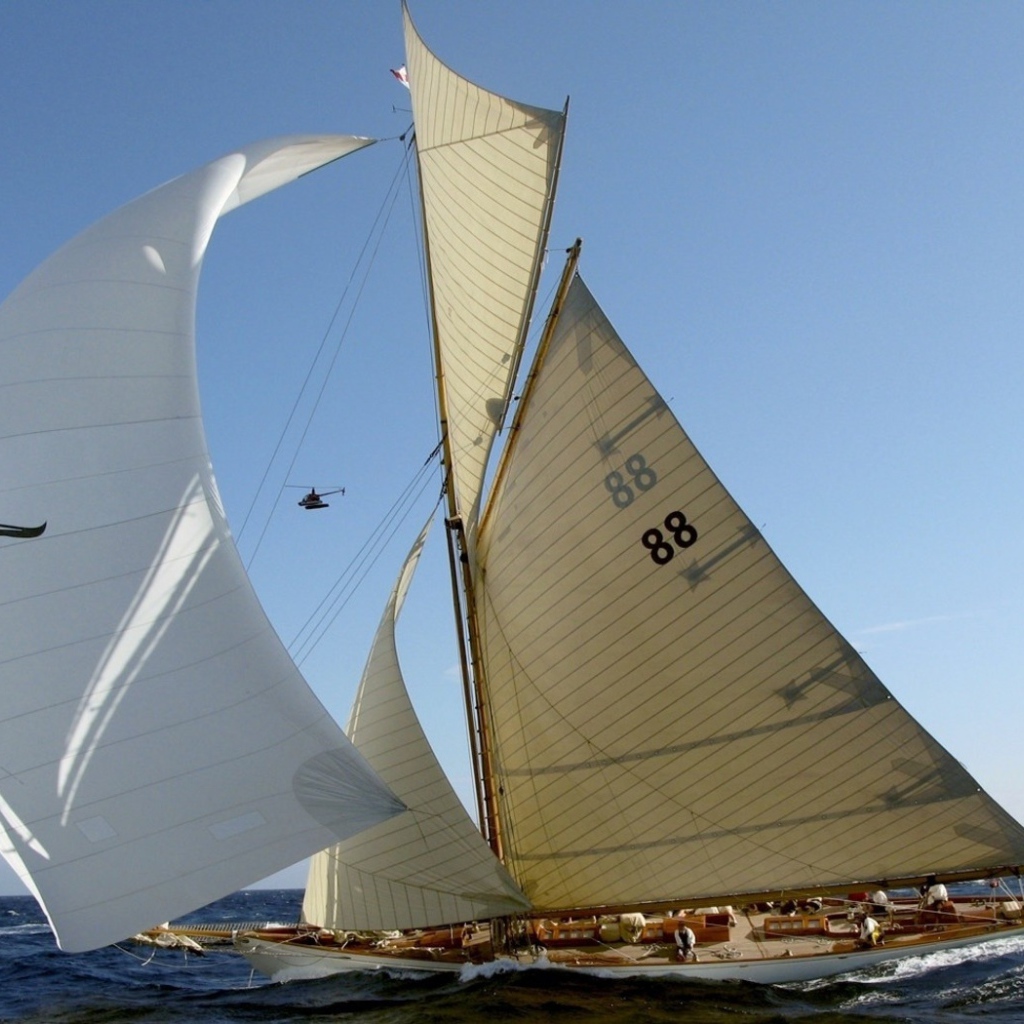 Гонка на яхте