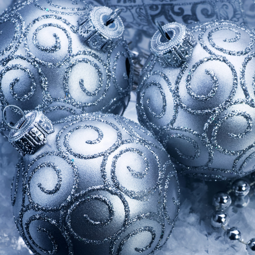 Красивые шарики на елку