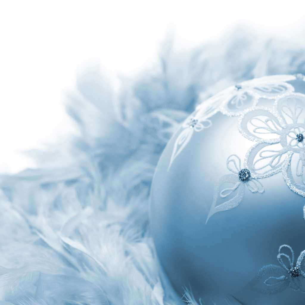 Елочный шарик