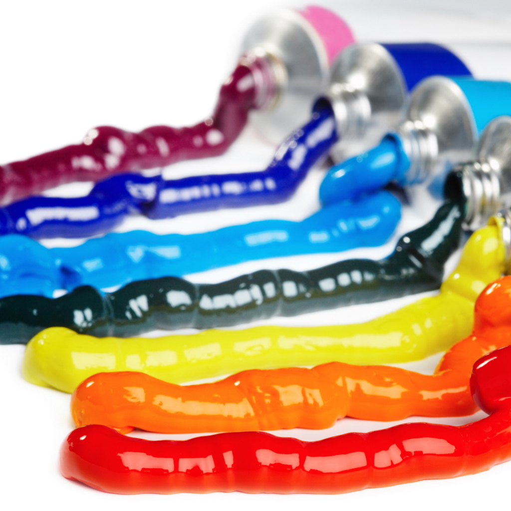 Тюбики с разноцветной краской