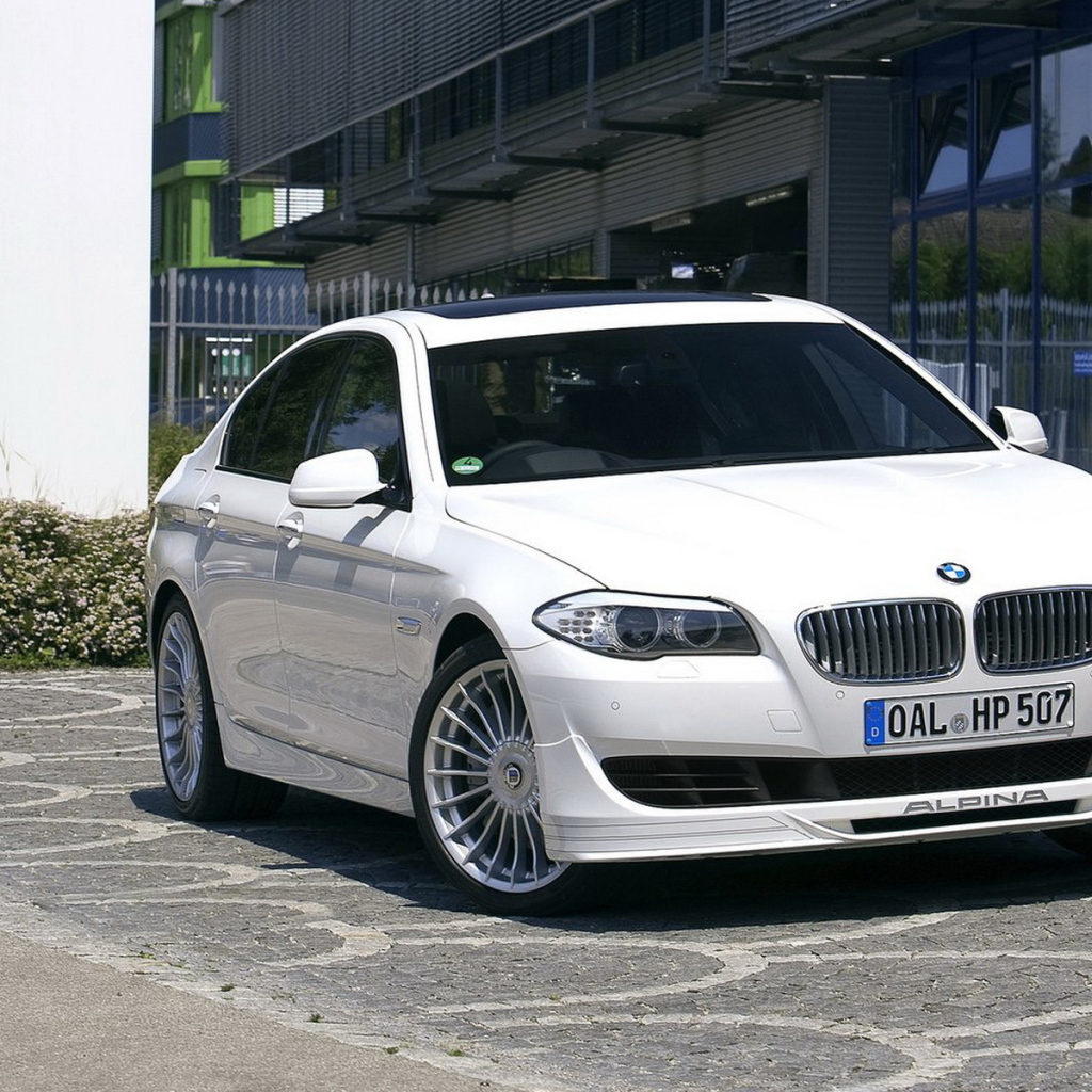 БМВ Б5 Би-Турбо 2011