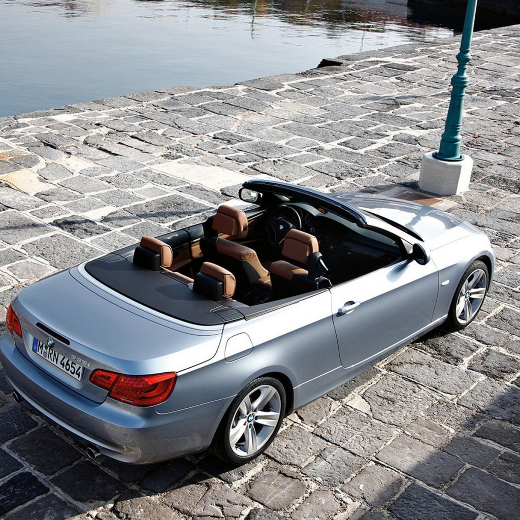 BMW-3-Series Convertible 2011