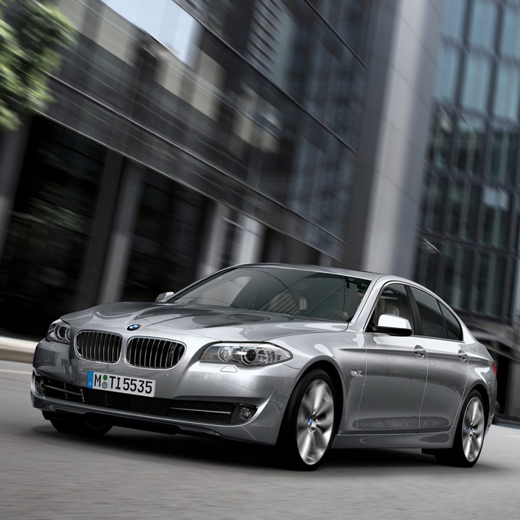 Новый БМВ 5 серии