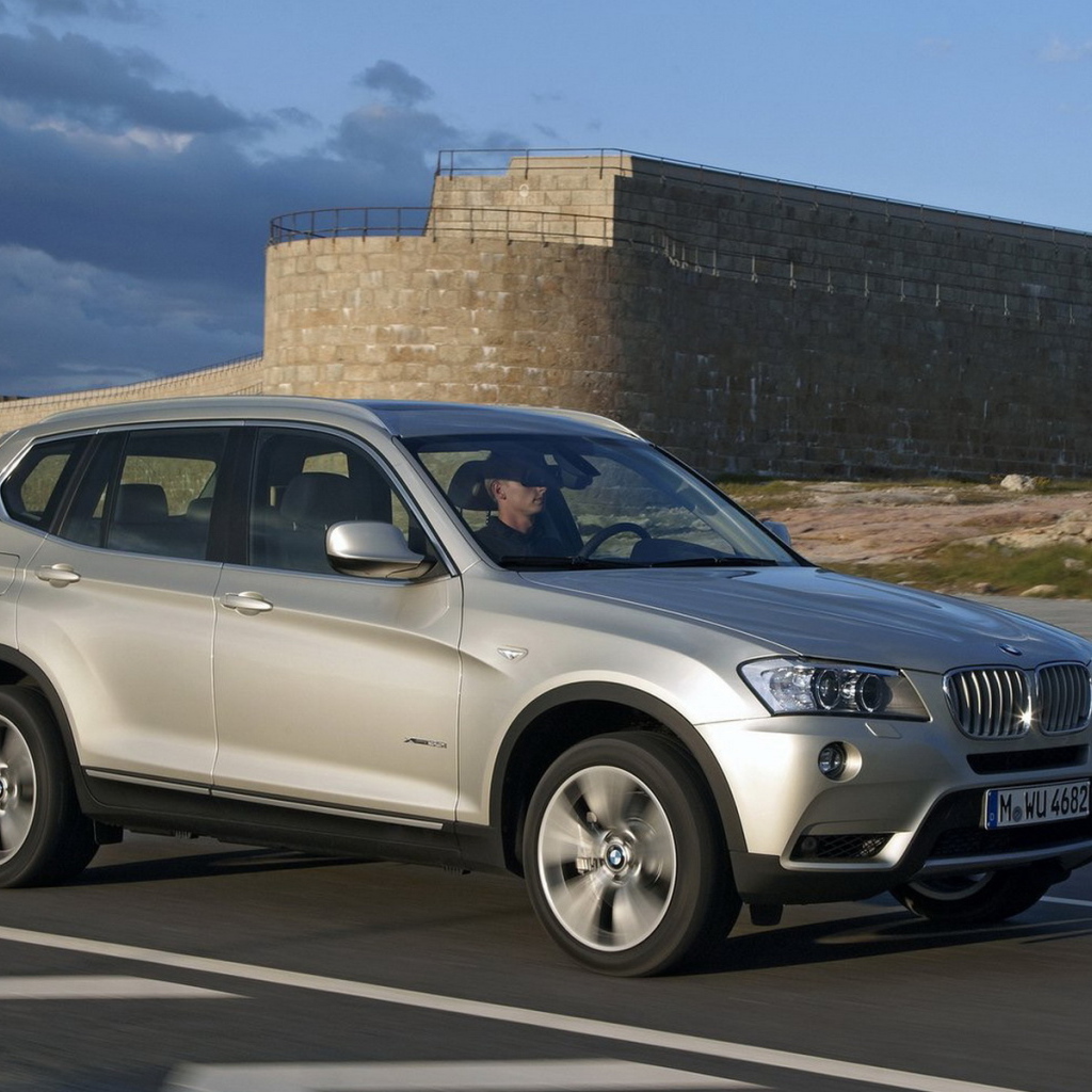 BMW X3 2011