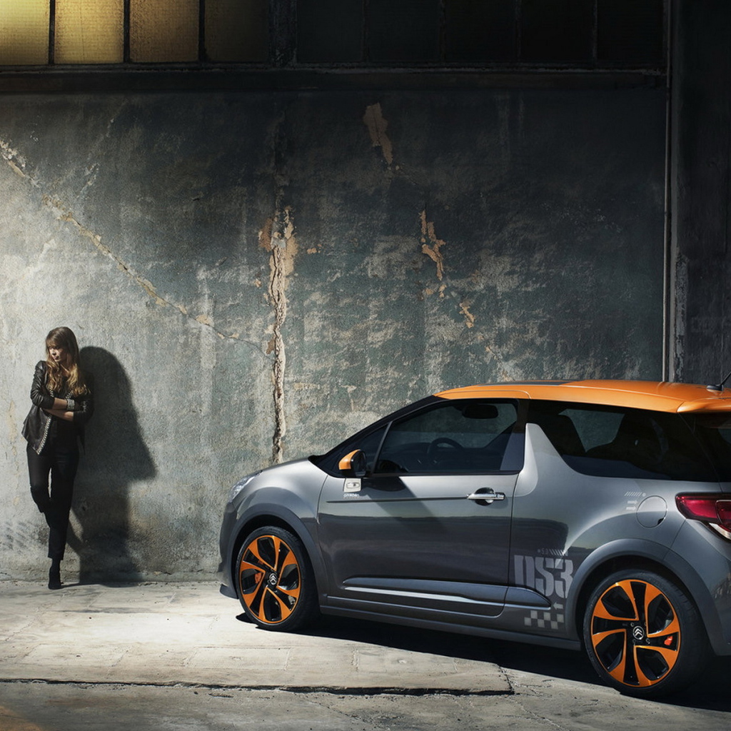 Citroen DS3 Racing в ангаре