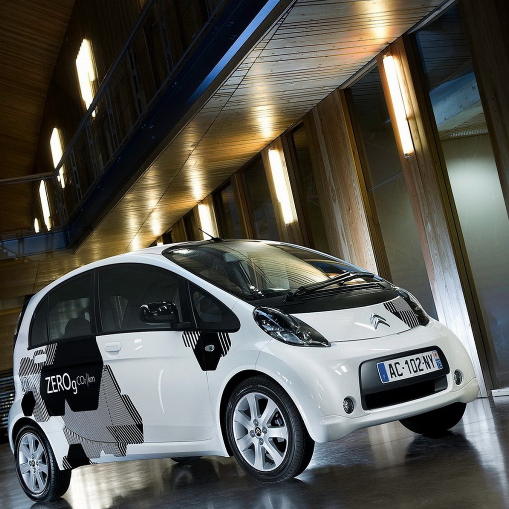 Ситроен C-Zero 2011