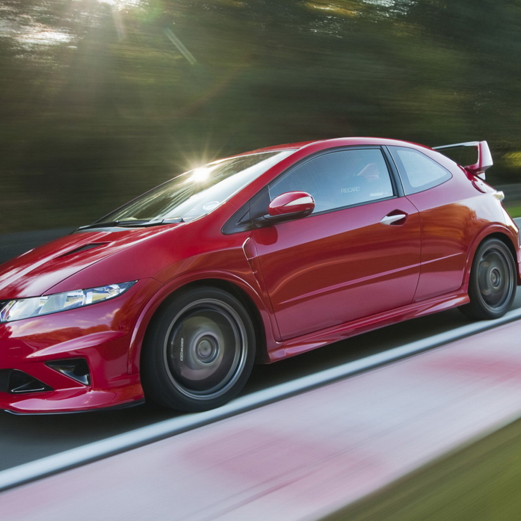 Honda Civic Type-R движение в радость