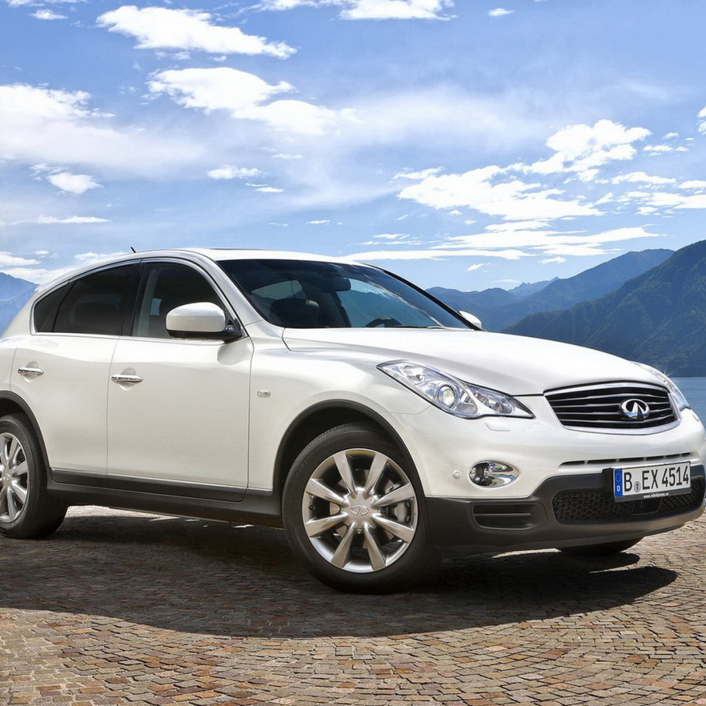 Инфинити EX30 2011