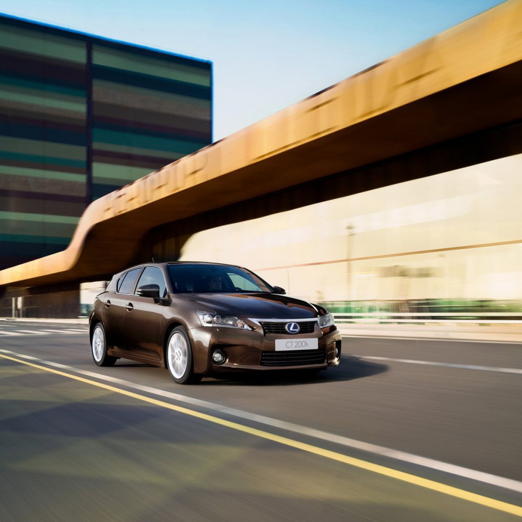 Новый Лексус СТ 200h