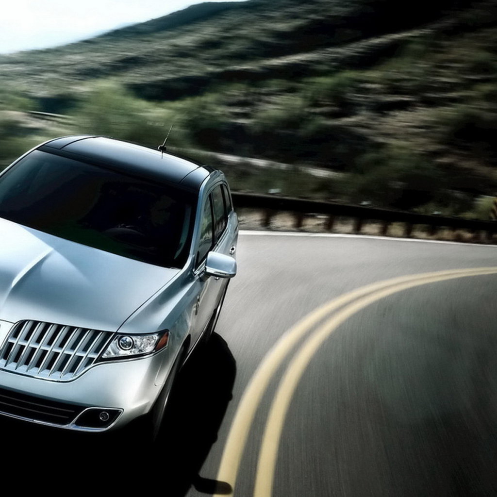2011-Lincoln-MKT