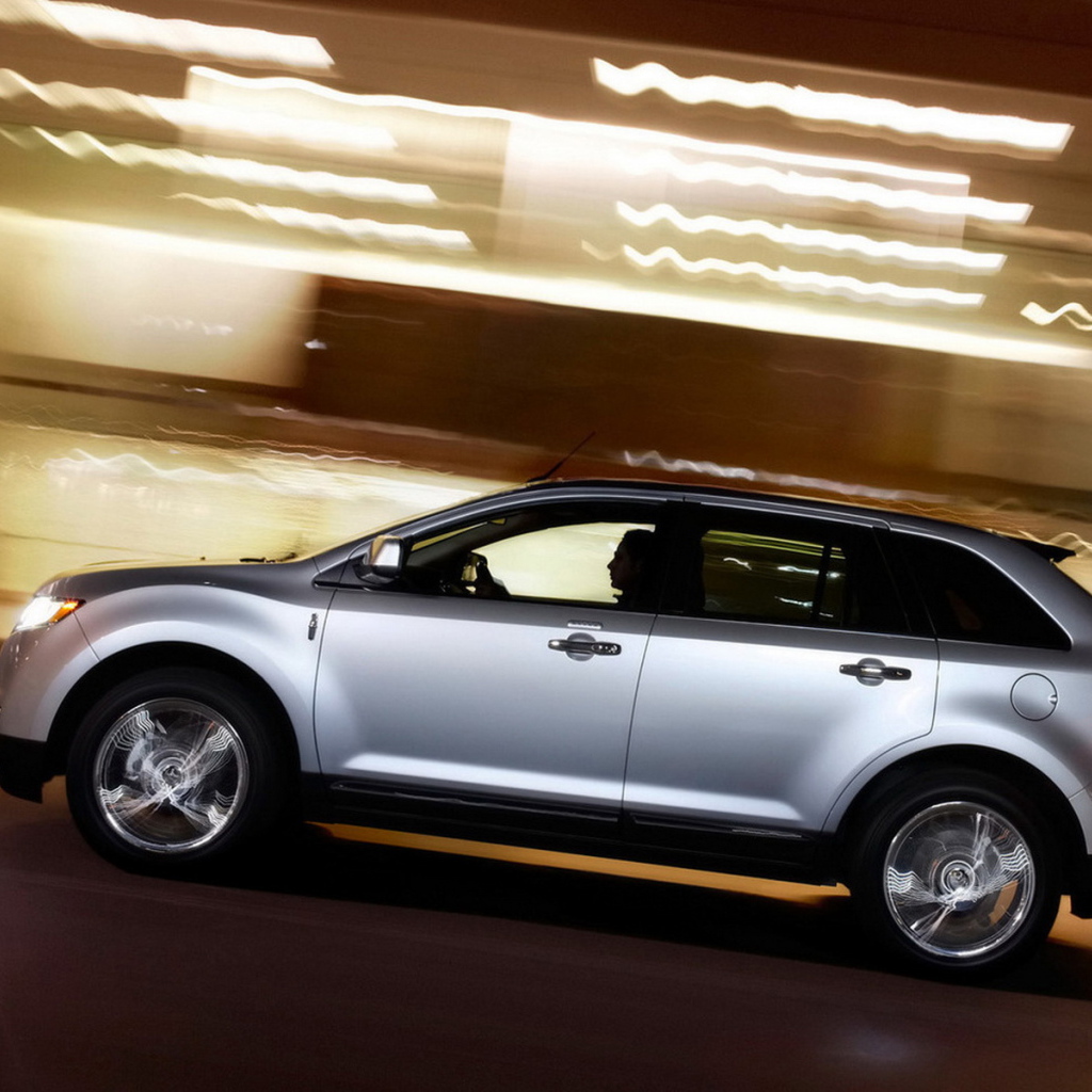 Линкольн MKX в движении