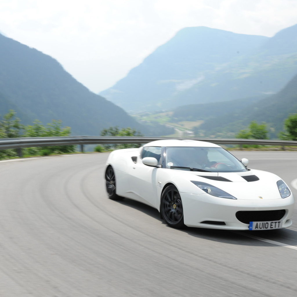 White Lotus-Evora