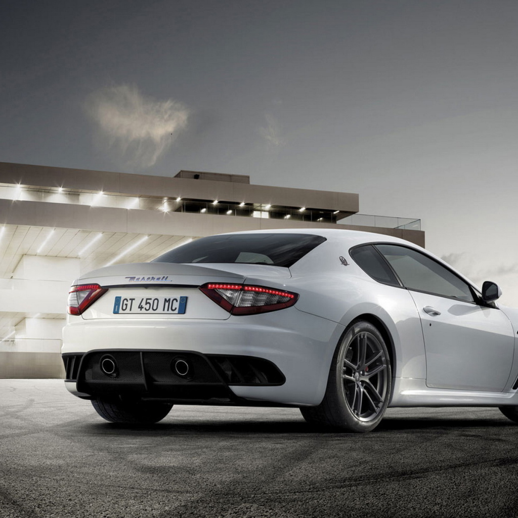 Мазерати Грантуризмо