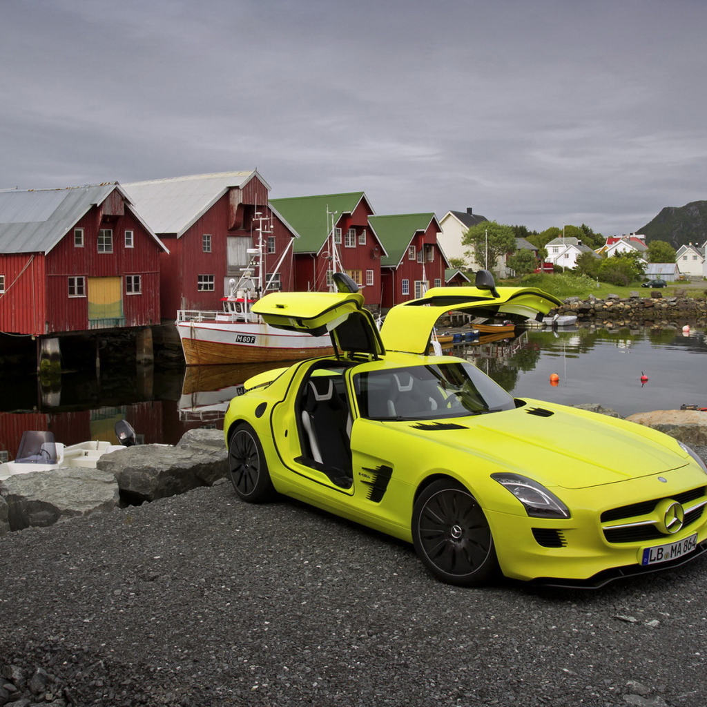 Мерседес Бенц AMG E-Cell Концепт