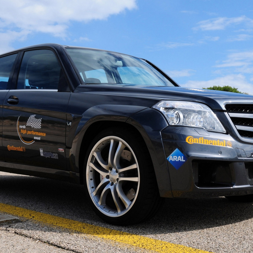 Brabus Mercedes-Benz GLK V12