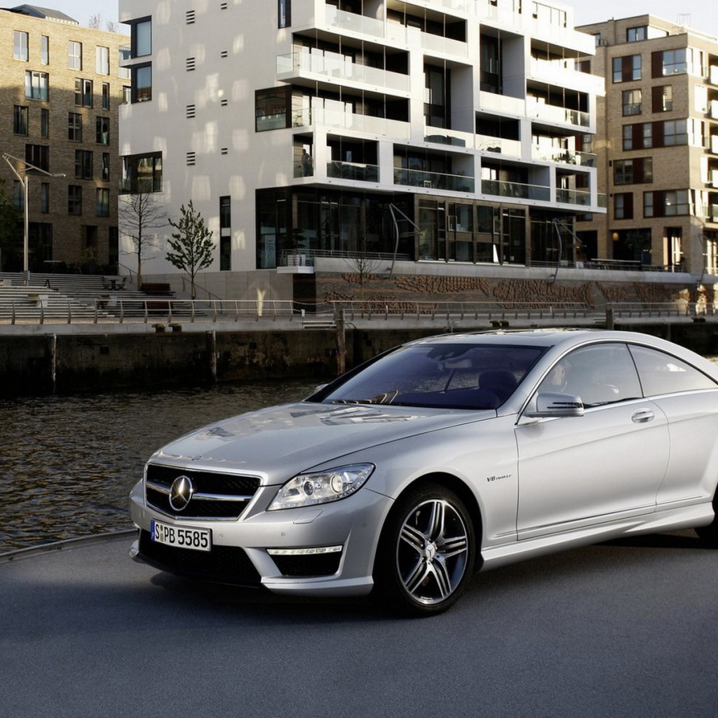 Мерседес Бенц CL63 AMG