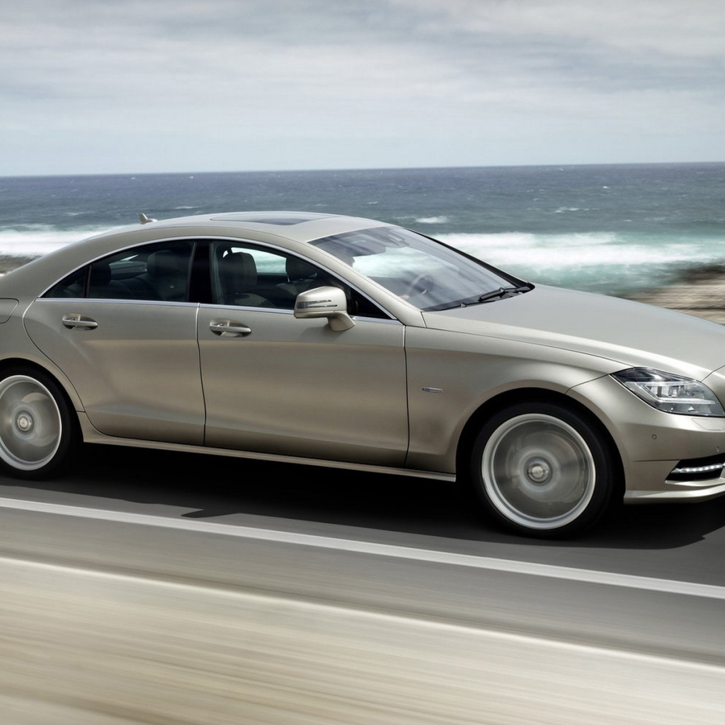 Мерседес Бенц CLS