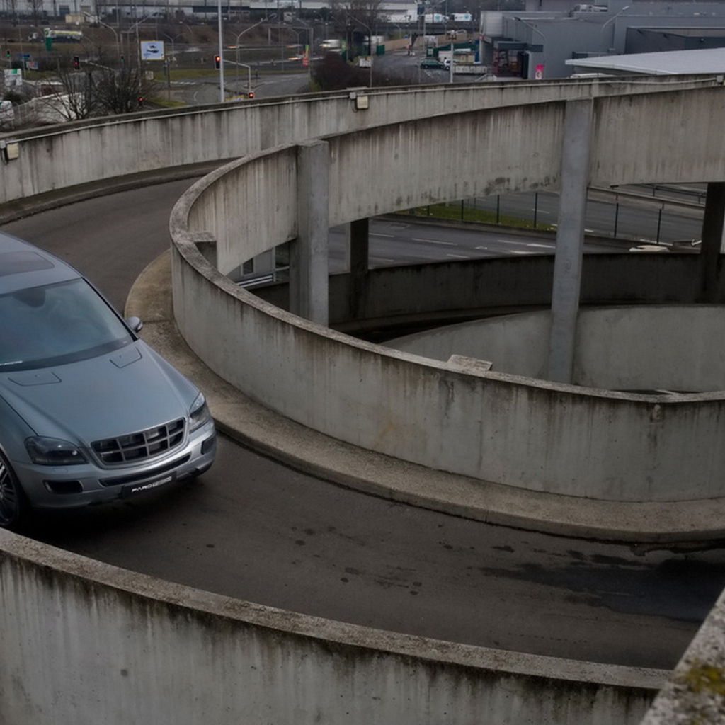 Parotech Mercedes Benz ML 500 Uranium