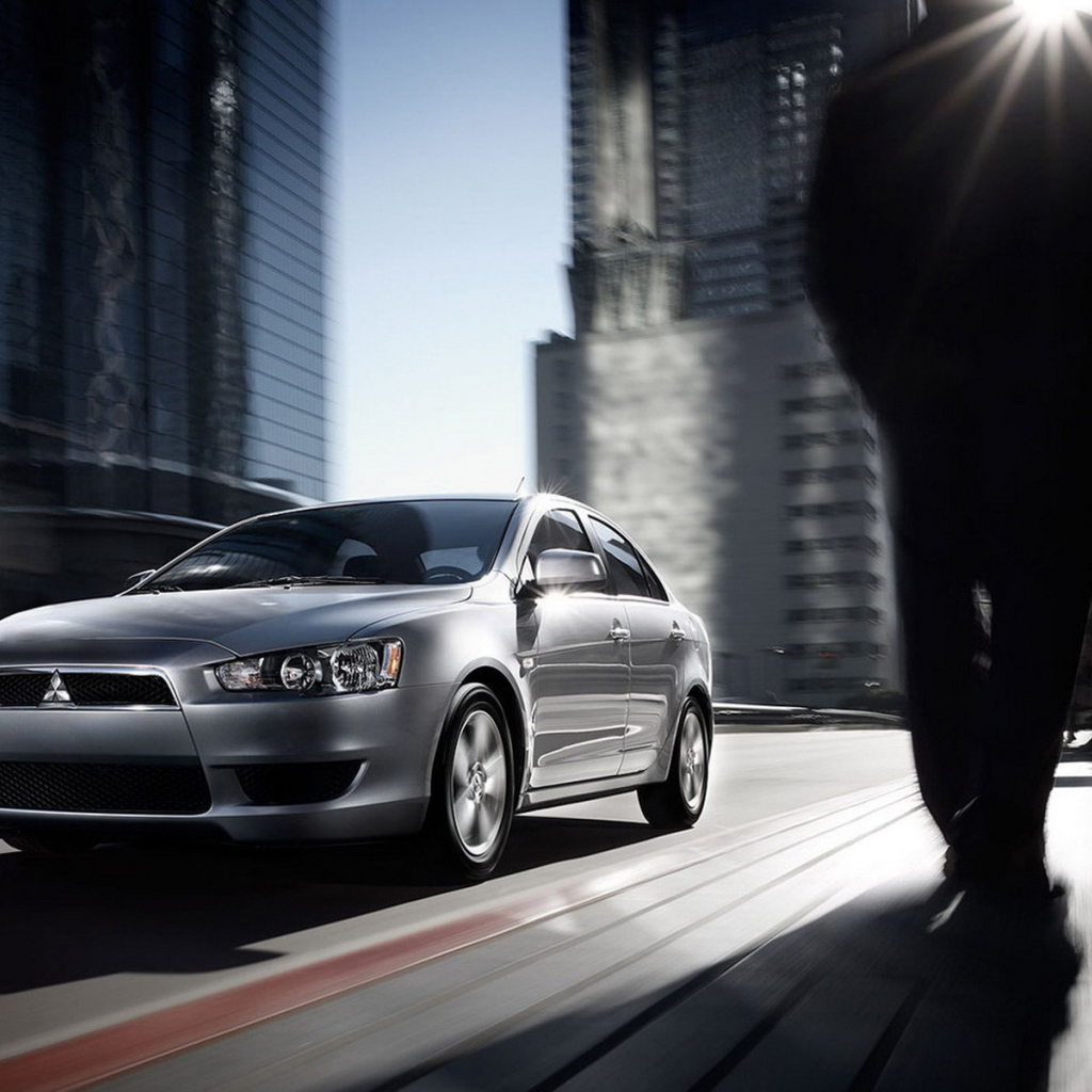 Mitsubishi Lancer in City