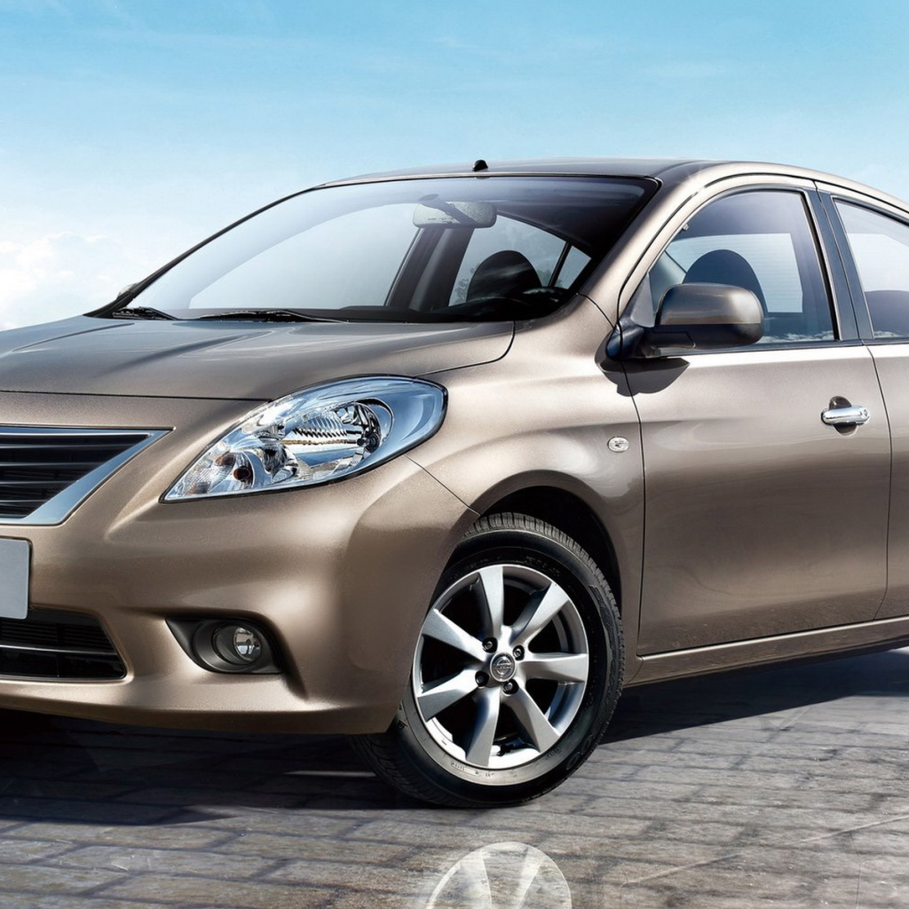 Ниссан Санни 2012