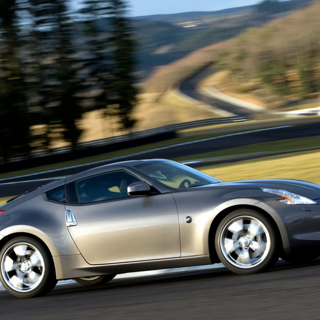 Спортивный Ниссан 370z