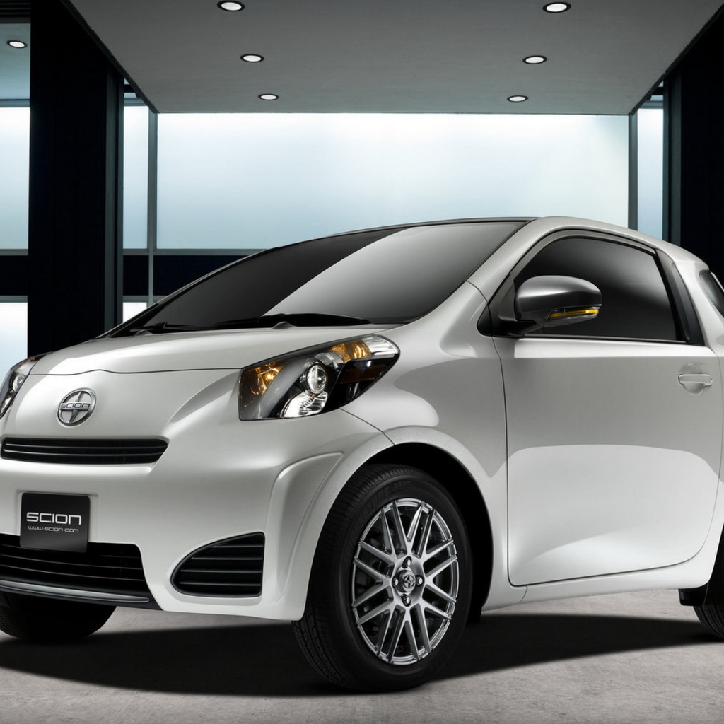 Scion iQ