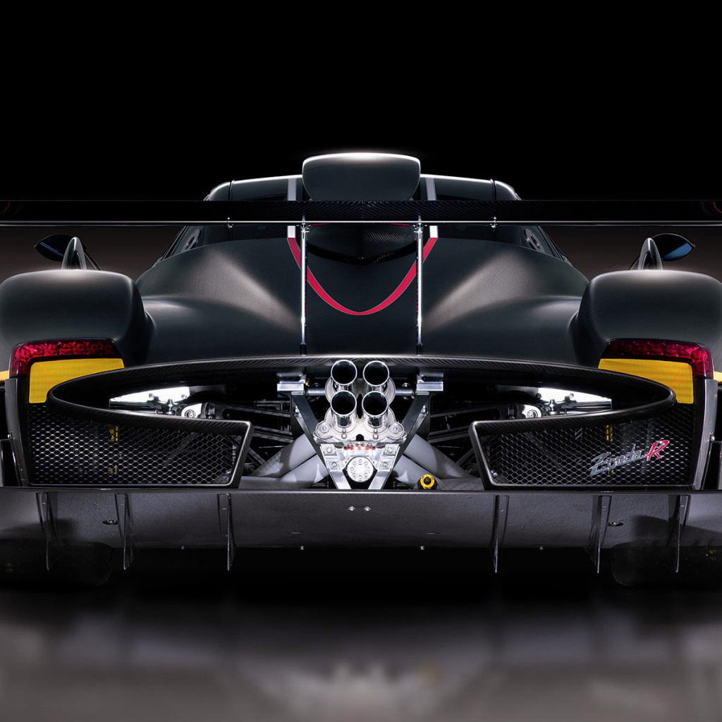 Спортивный болид